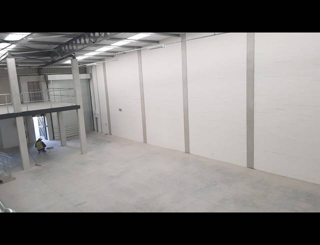 470M² FACTORY FOR SALE IN STIKLAND